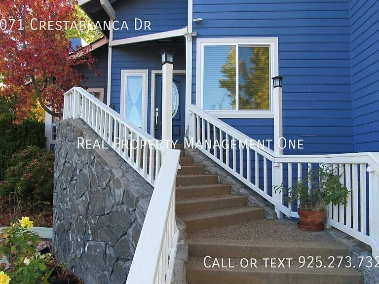 3071 Crestablanca Dr — Photo 4