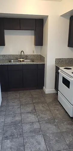 1601 W Denton Ln Photo 1