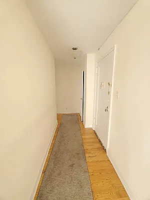 Rented by Smart NY Realty LLC | media 12