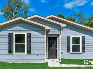 229 E Evans Ave, Bonham, TX 75418