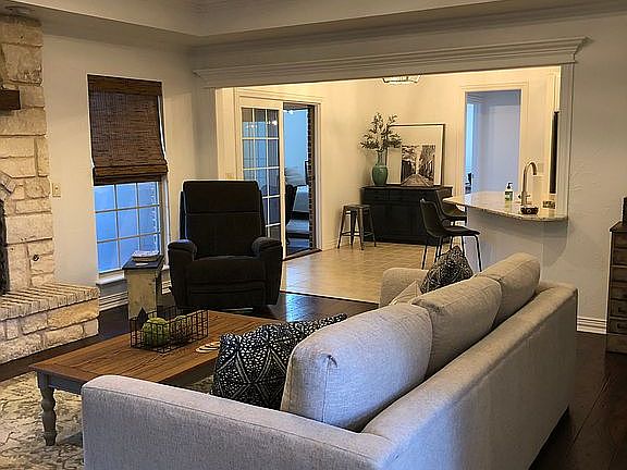2nd image of 42 Jynteewood Cir