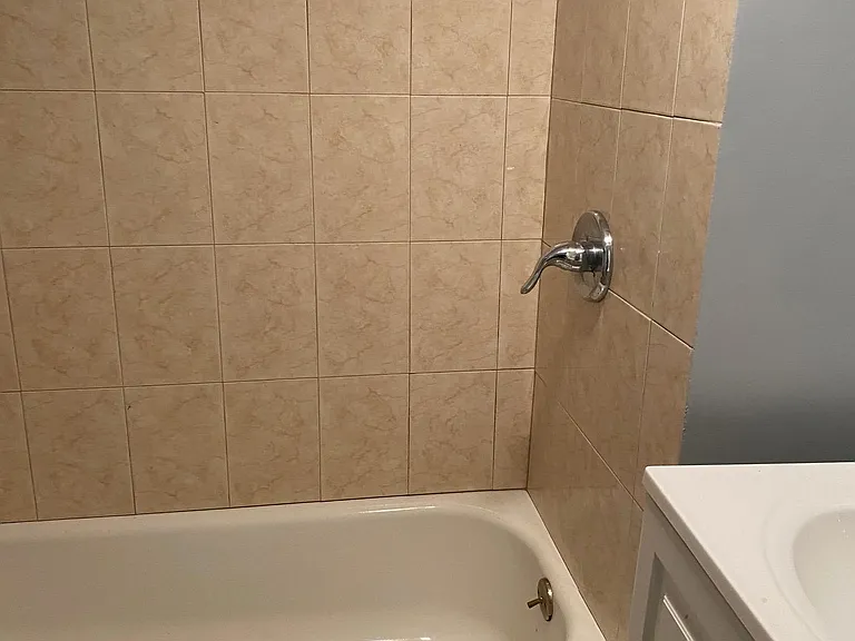 44 Arlington Ave — Photo 16