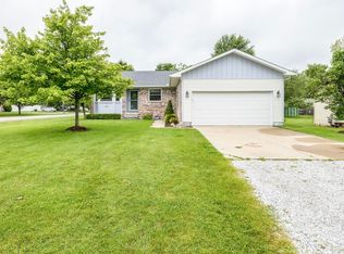 1590 Garden Ct, Saint Clair, MI 48079