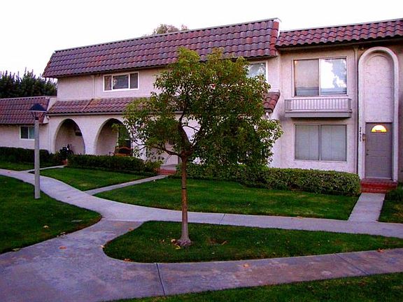 3rd image of 24325 La Glorita Cir