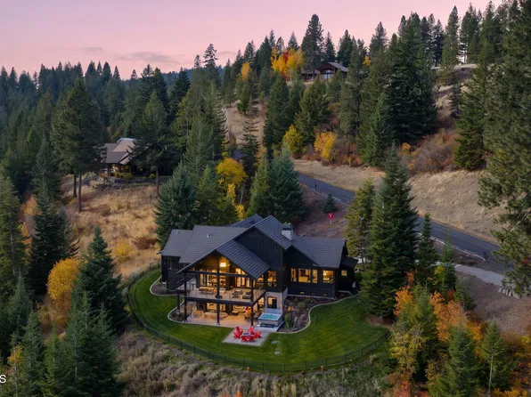 5530 W Mylonite Dr, Coeur D Alene, ID 83814