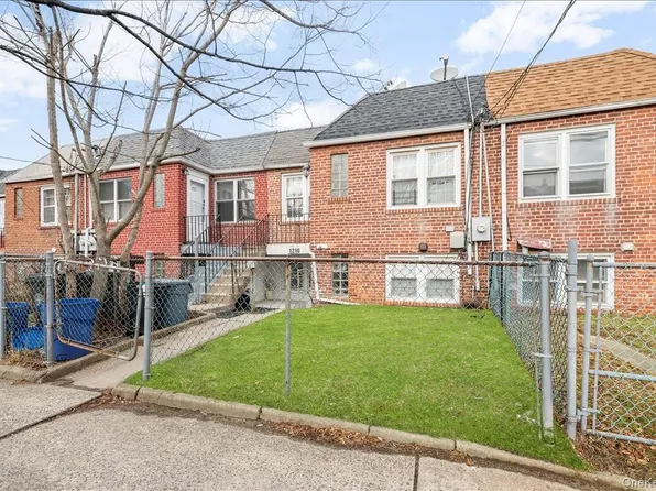 1210 Plainview Avenue, Far Rockaway, NY 11691