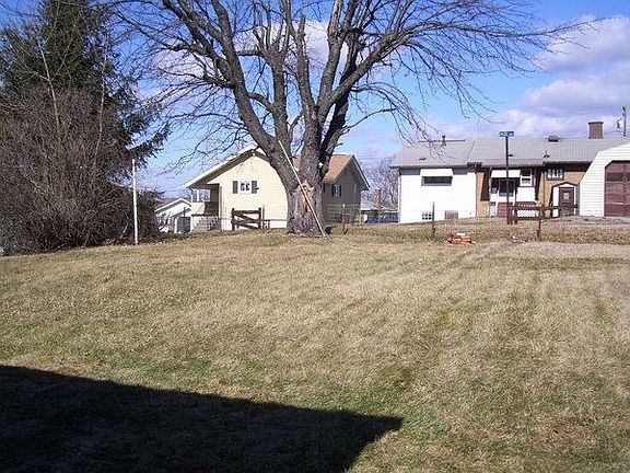 5th image of 650 Memorial Dr