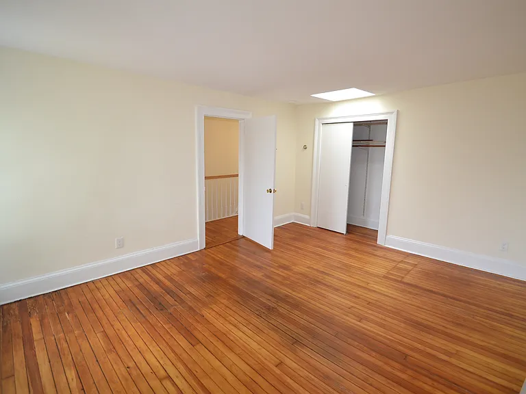 133 Hudson Ter #D — Photo 13