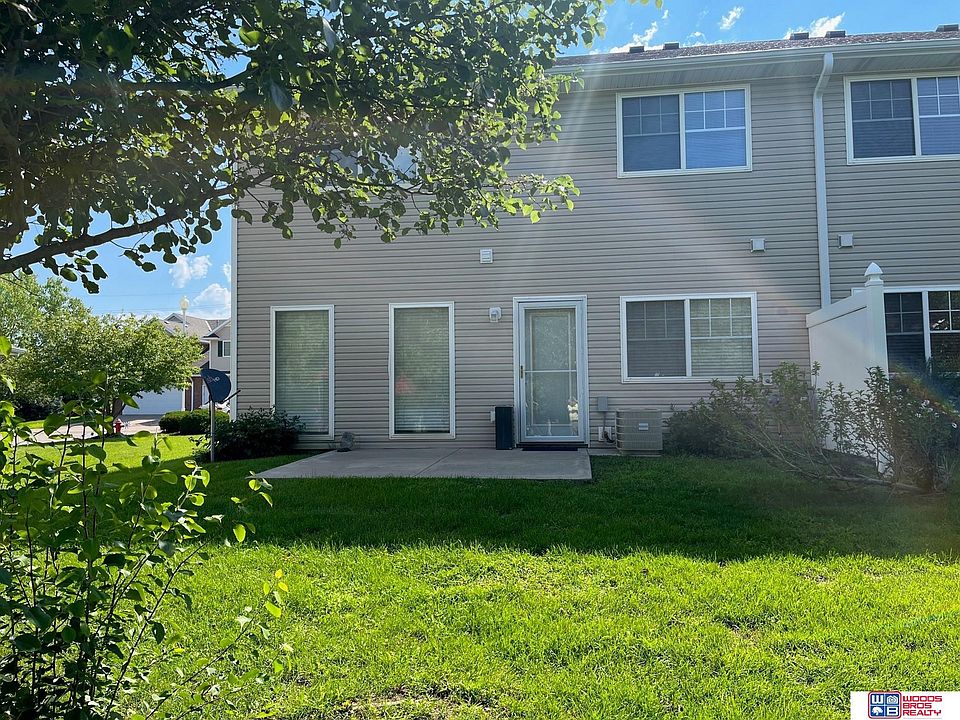 2nd image of 2041 Connor Pl