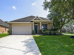6167 Galloway Ln, League City, TX 77573