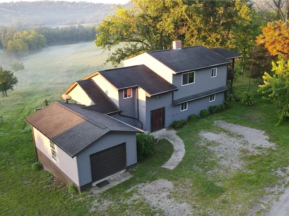340 Fords Hill Rd, Grindstone, PA 15442