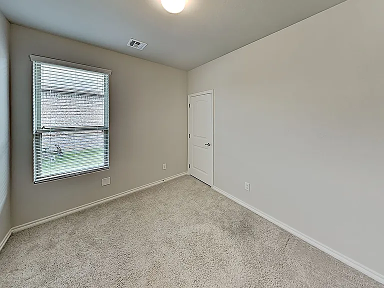 2516 Caden Ct — Photo 16