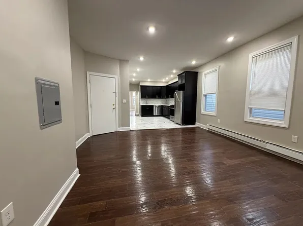 186 Seaview Ave #3L, Jersey City, NJ 07305
