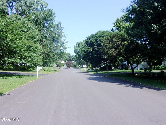 3rd image of 65 Deer Run Hollow