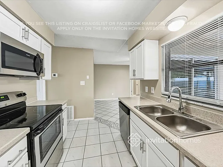 10948 Tangora St — Photo 23