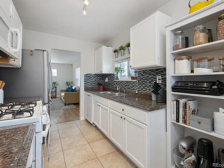 4850 W Virginia Ave — Photo 6