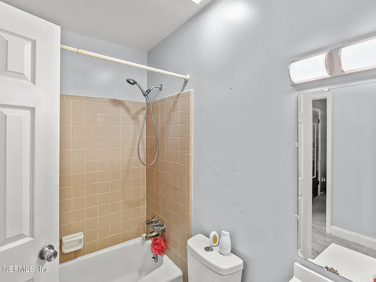641 SW Orange Ave — Photo 13