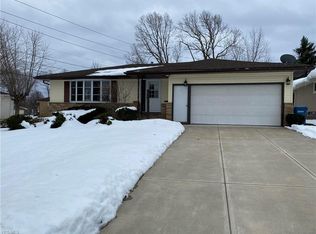 2595 Coventry Dr, Parma, OH