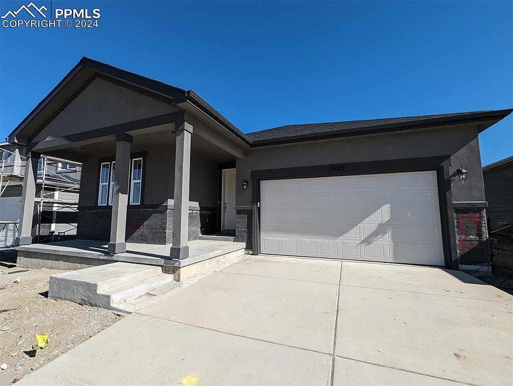 1925 Manassa St, Pueblo, CO 81001 MLS 4089085 Zillow