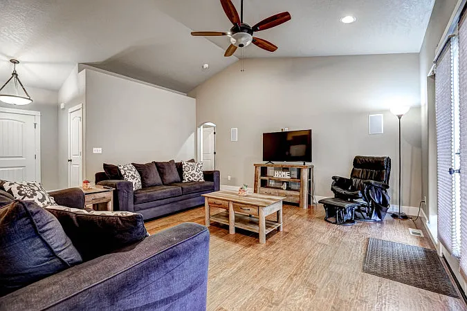 Tanglewood Dr — Photo 8
