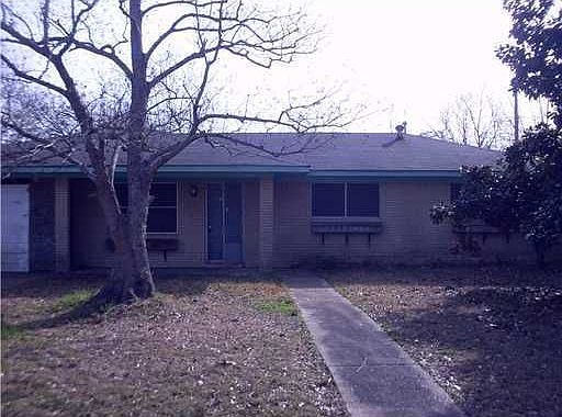 1st image of 119 Connie Dr