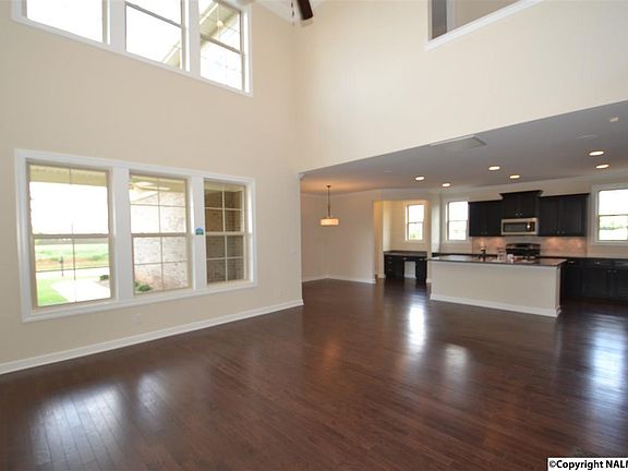 5th image of 30 Silky Oak Cir
