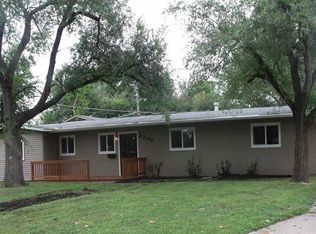 3240 SW Tara Ave, Topeka, KS 66611
