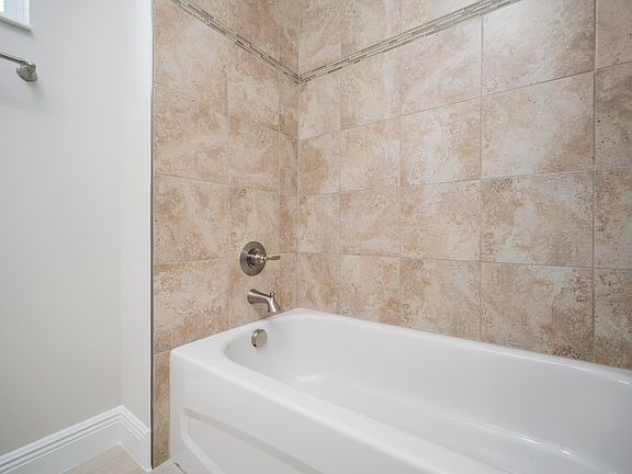 5th image of 11252 SW Park Village Court