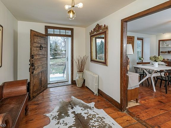 5th image of 46 Poor Farm Rd