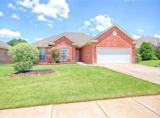1925 Aurora Dr, Edmond, OK 73013