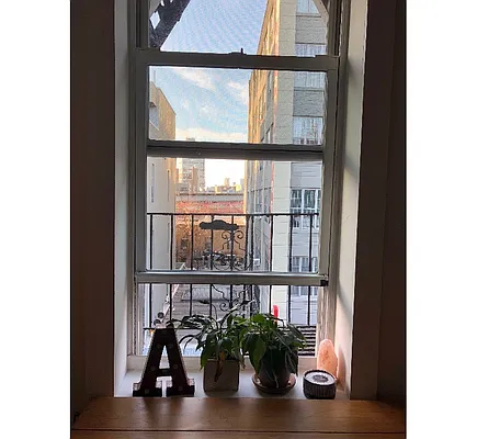 Rented by Nooklyn NYC LLC | media 53