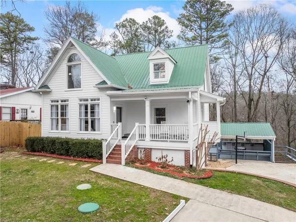 3852 Clubhouse Dr, Gainesville, GA 30501