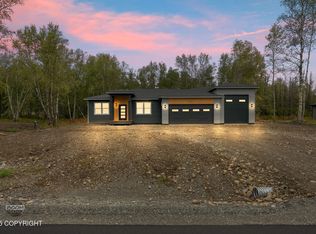 7297 N Paw St, Wasilla, AK 99654