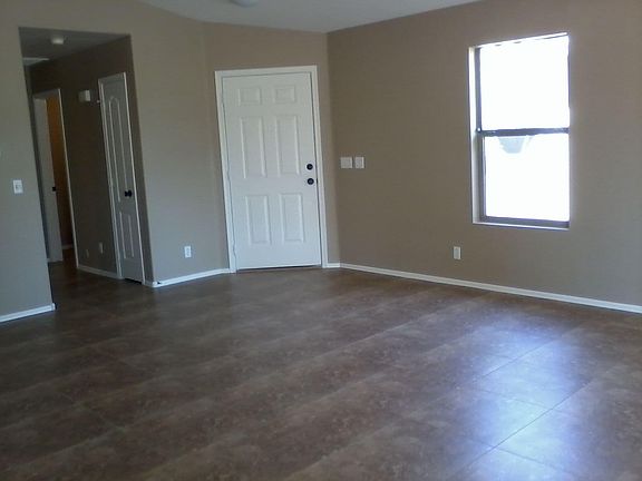 2nd image of 2739 S Duval