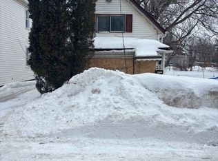 25 Montague St, Smiths Falls, ON K7A2M2