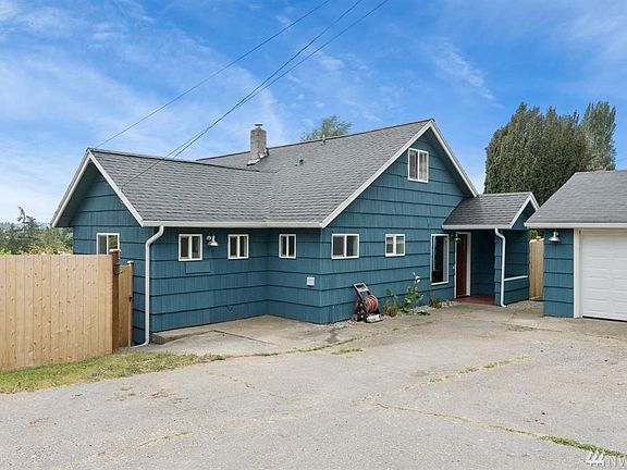4th image of 2138 N Wycoff Ave