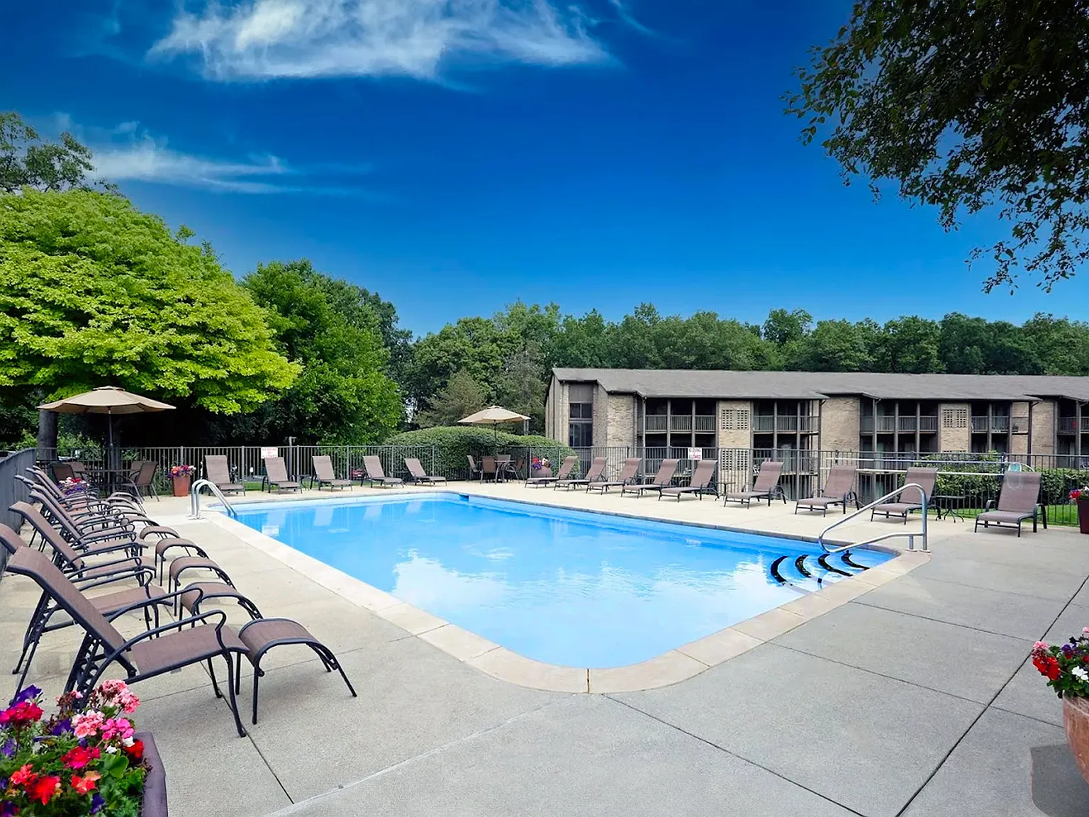 Winchell Way Apartments — Photo 2