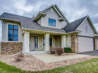 957 Florence Ln, Hudson, WI 54016