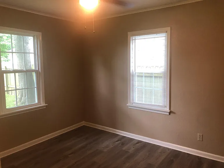 4737 S Cincinnati Ave — Photo 6