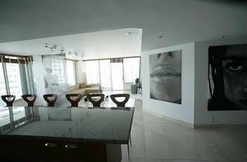 5th image of 400 S Pointe Dr 1704 #[3/3/1]