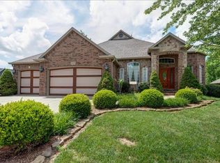 3258 W Parkhaven Bnd, Springfield, MO 65810