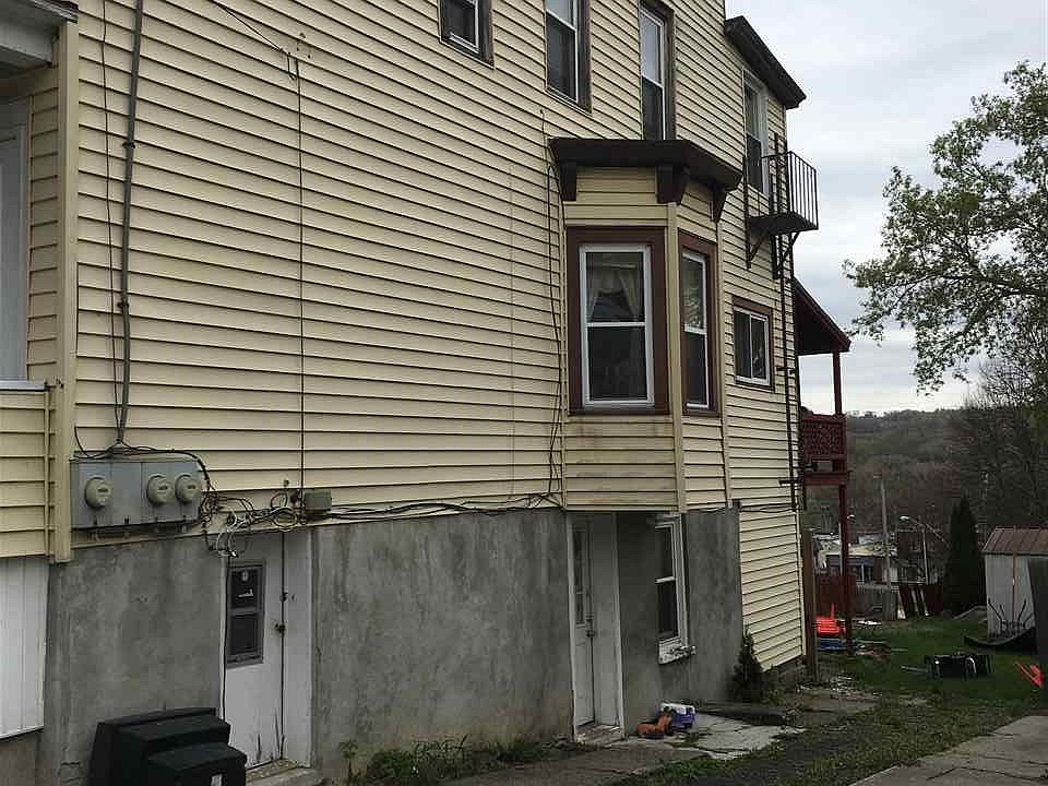 2nd image of 79 Grove St