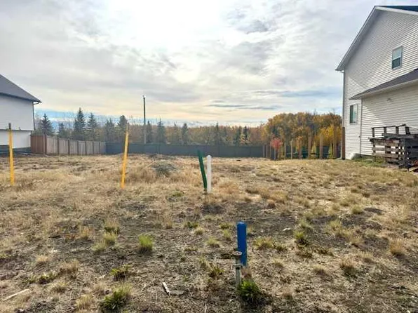 12041 77th Ave, Grande Prairie, AB T8W 0M5