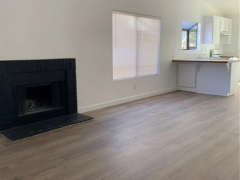 328 Blue Ridge Ln — Photo 5