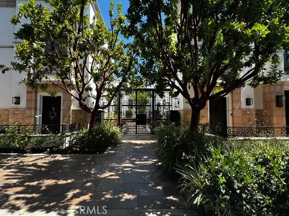 288 S Oakland Ave Unit 103, Pasadena, CA 91101