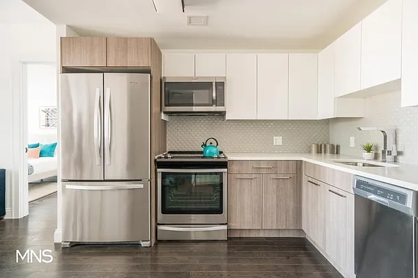 Rented by MNS Marketing | media 1