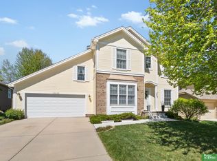 14652 Stone Ave, Omaha, NE 68116
