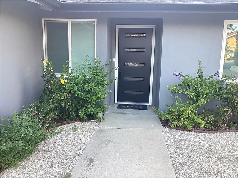 233 Almon Dr — Photo 14