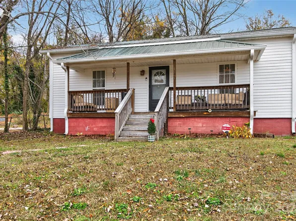 1115 8th St, Statesville, NC 28677
