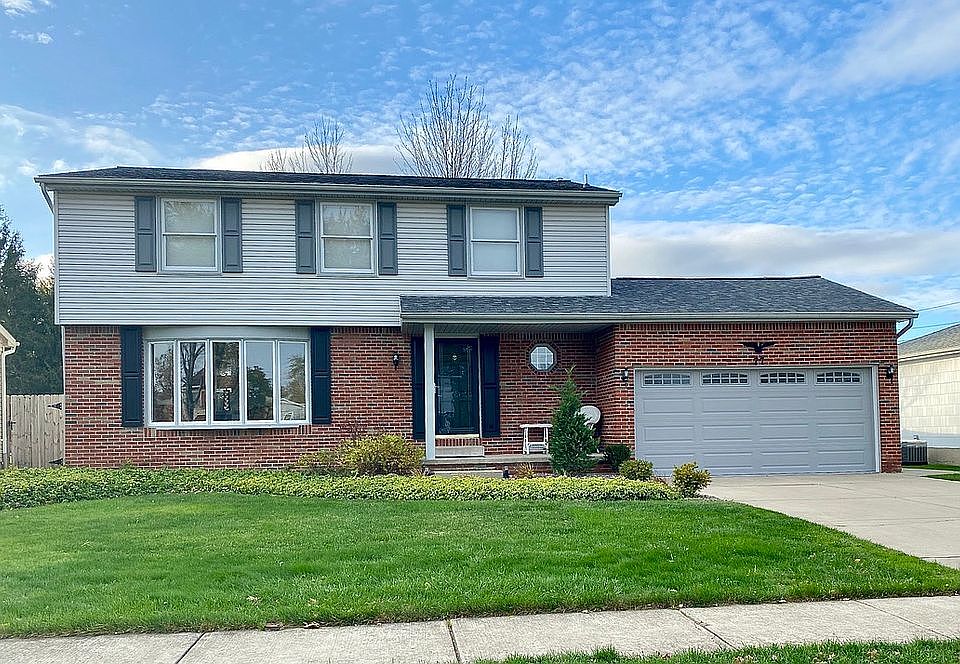 1st image of 77 Barnett Dr